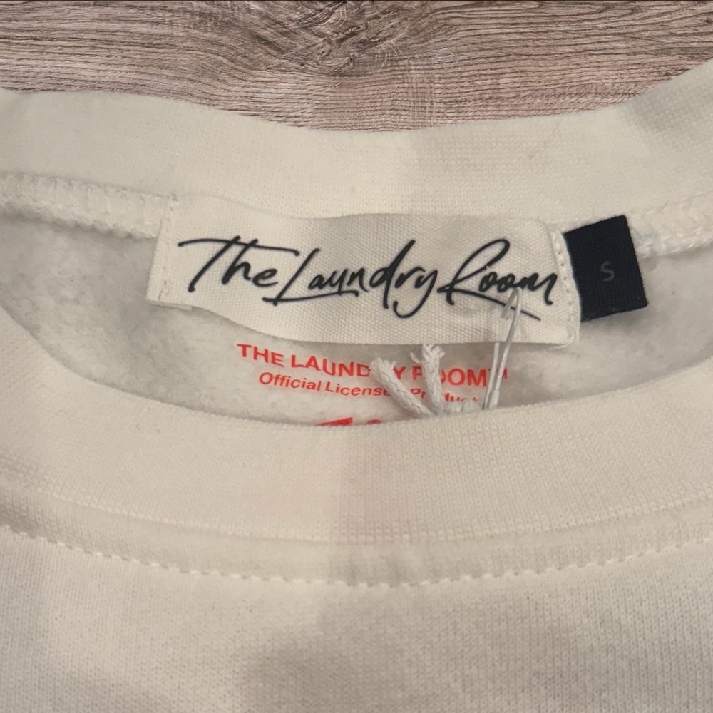THE LAUNDRY ROOM Diet Coke Pink Bow Oversized Sweatshirt White Size Small - Picture 3 of 10